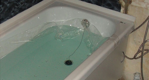 Установкой акрилового вкладыша | Ясный